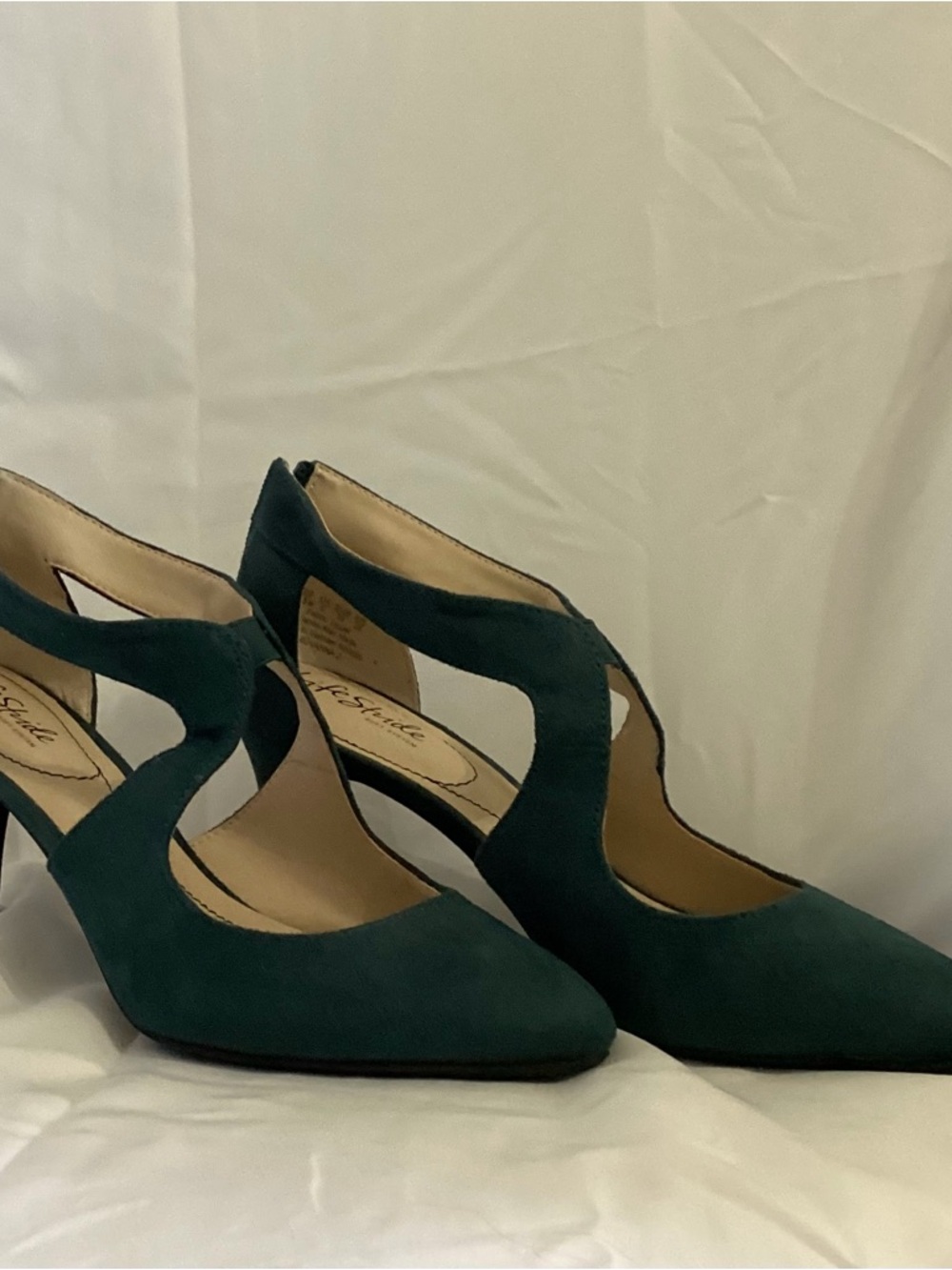Life Stride Teal Cutout Suede Pumps